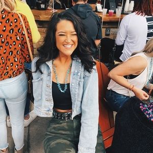 Meet your Posher, Megan